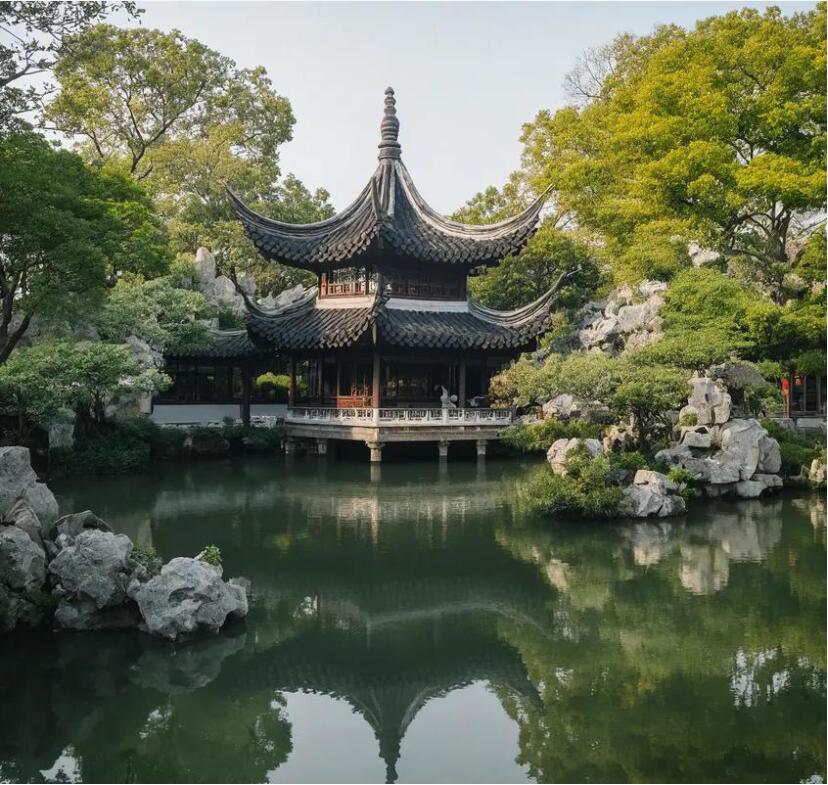 重庆南岸雪旋餐饮有限公司